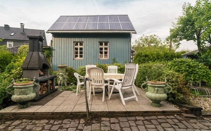 Terasse vor dem Haus